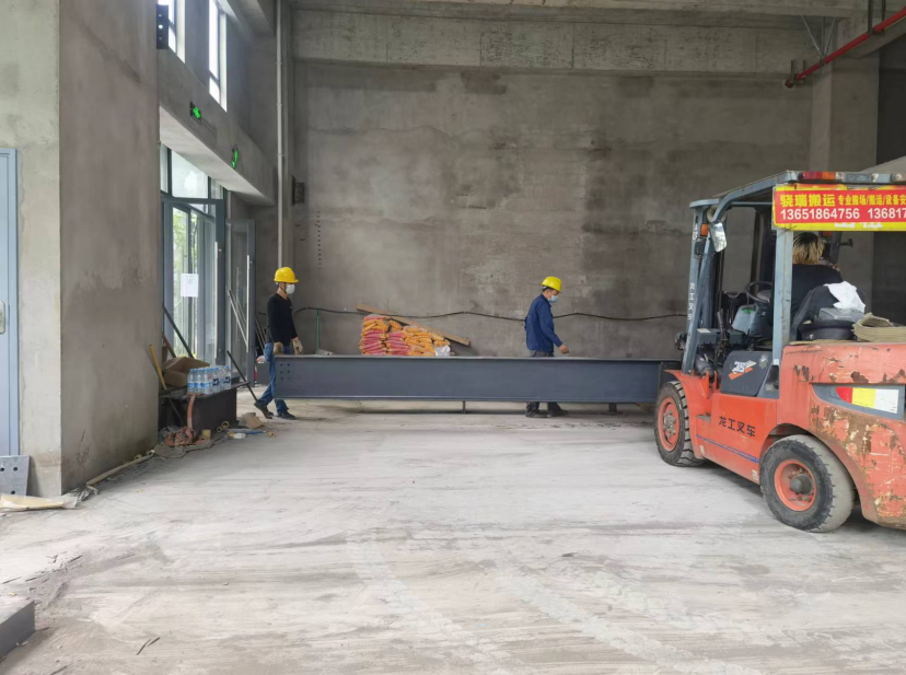 鋼結構夾層主梁安裝圖片